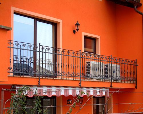 Custom Steel Balcony Railings