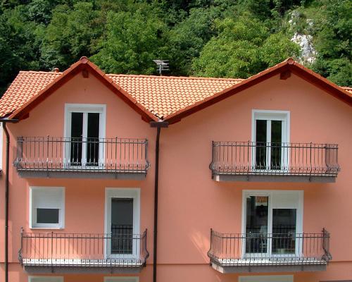 Balcony Railings