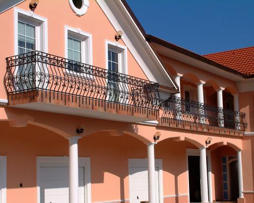 Unique balcony