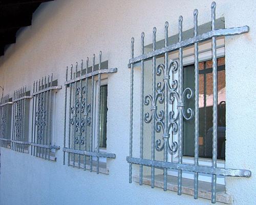 Custom Window Steel Grid