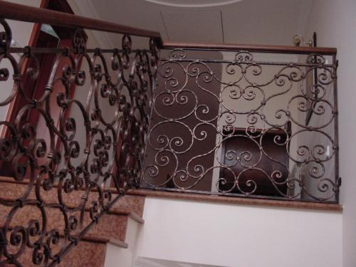 Elegant Forged Steel Stairway Railings