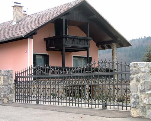 Custom Iron Garden Railing