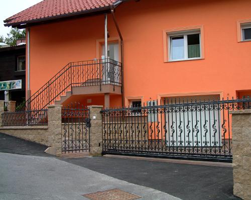 Forged Custom Iron Garden Railings