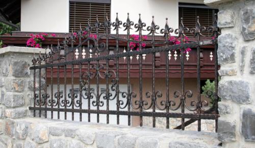 Garden Iron Railings