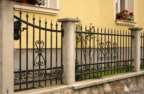 Forged fence 